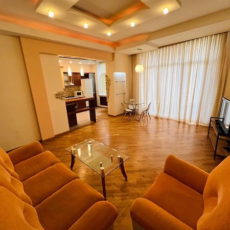 Four Seasons Apartment By Baku Housing Εξωτερικό φωτογραφία